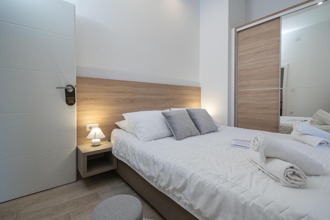 Apartments Palace Kolovare Задар Екстериор снимка