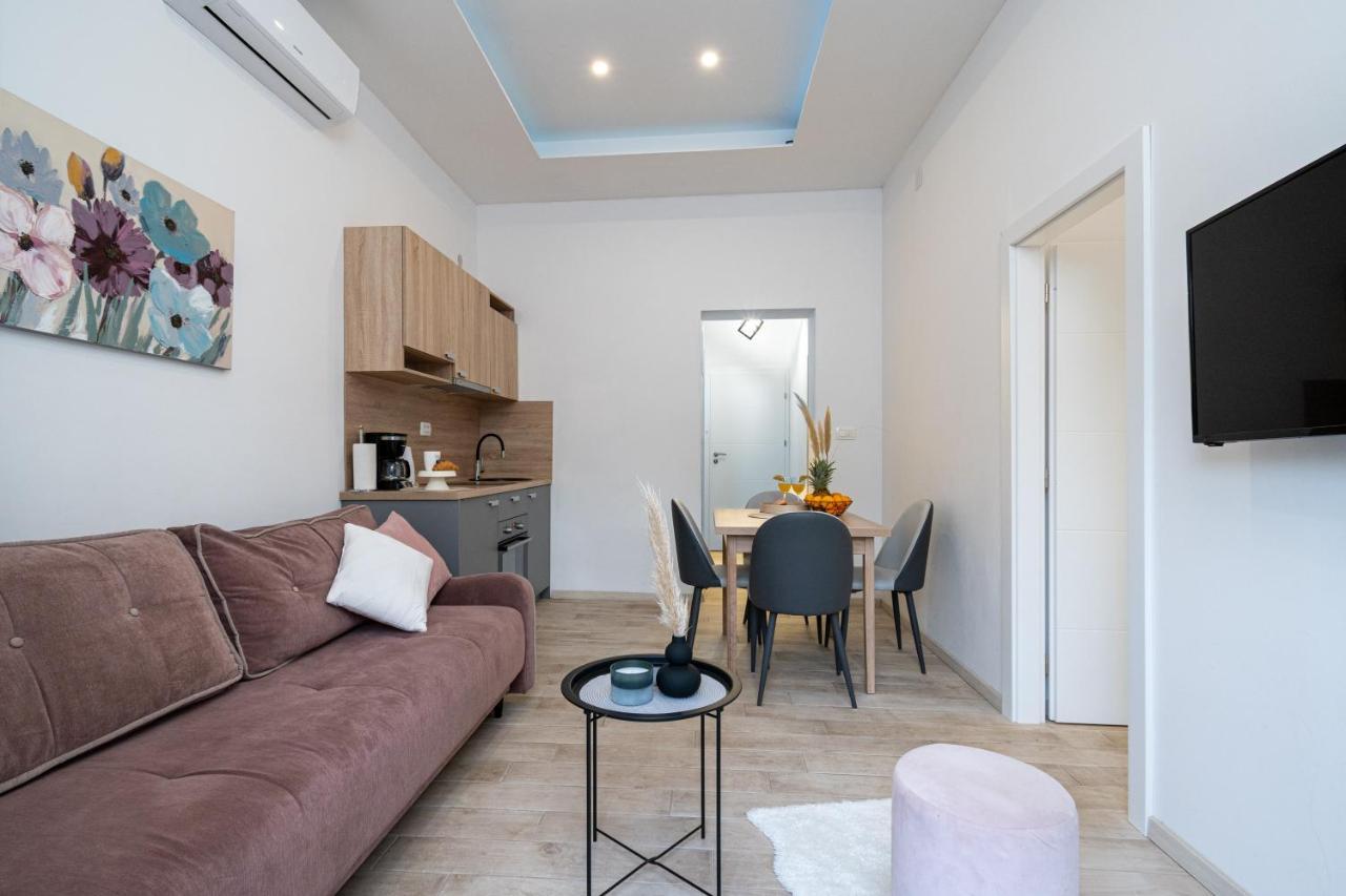 Apartments Palace Kolovare Задар Екстериор снимка