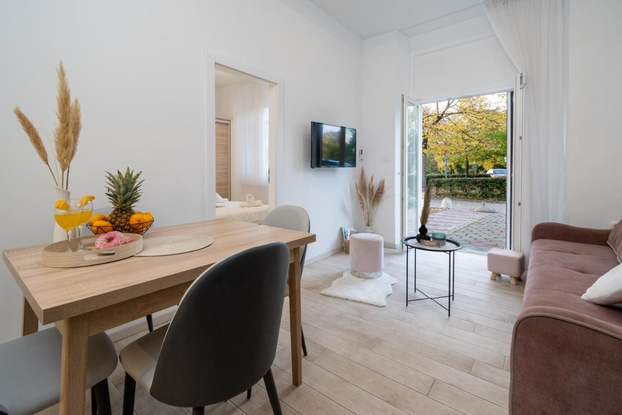 Apartments Palace Kolovare Задар Екстериор снимка