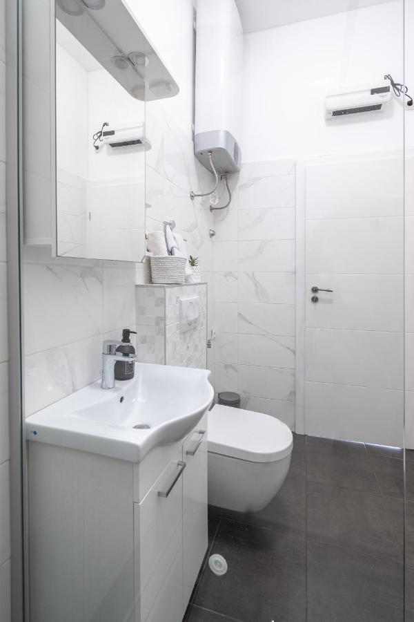 Apartments Palace Kolovare Задар Екстериор снимка